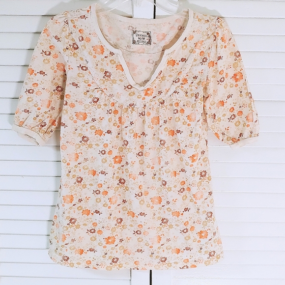 Floral 3/4 Sleeve Top - Picture 1 of 9